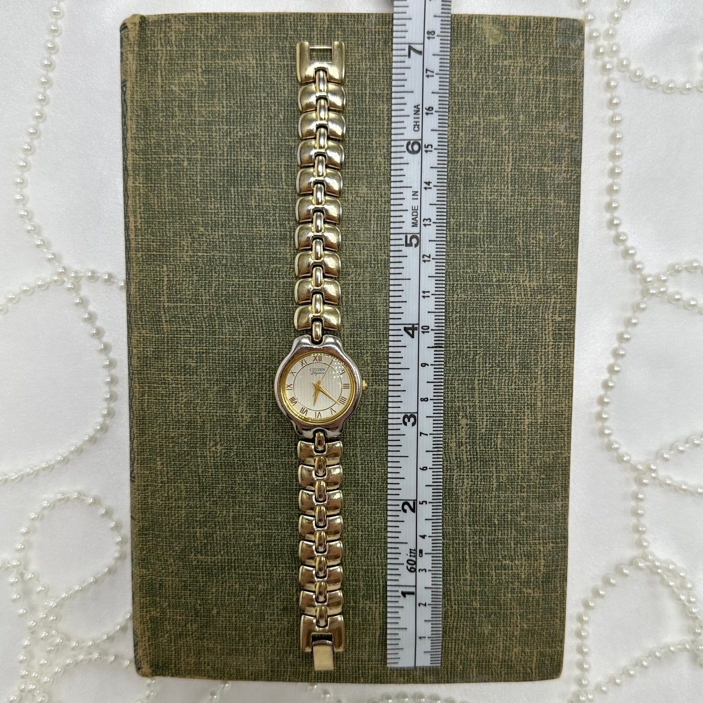 Vintage Gold Citizen Watch with Round Detailed Dial