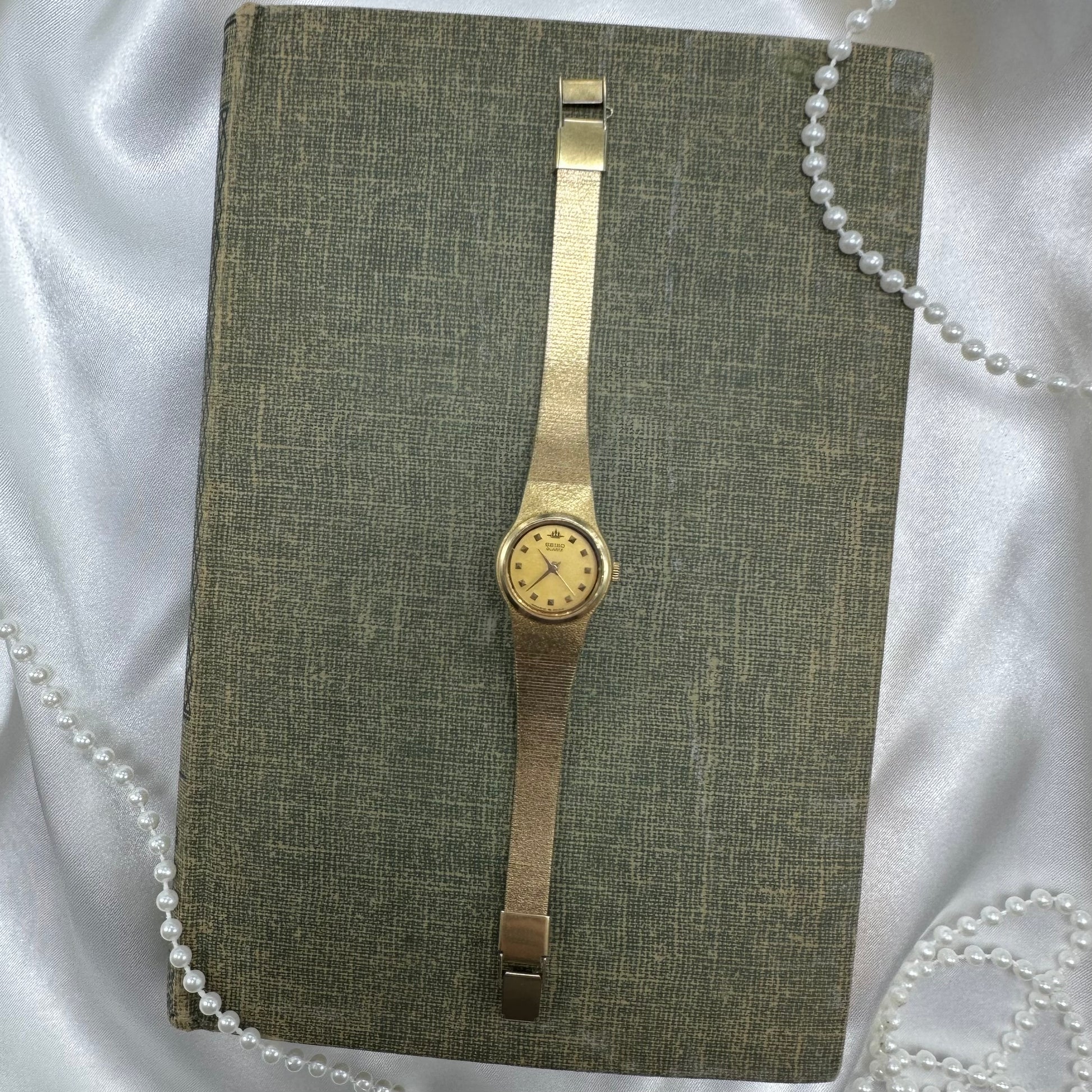 Gold Round Dial Seiko