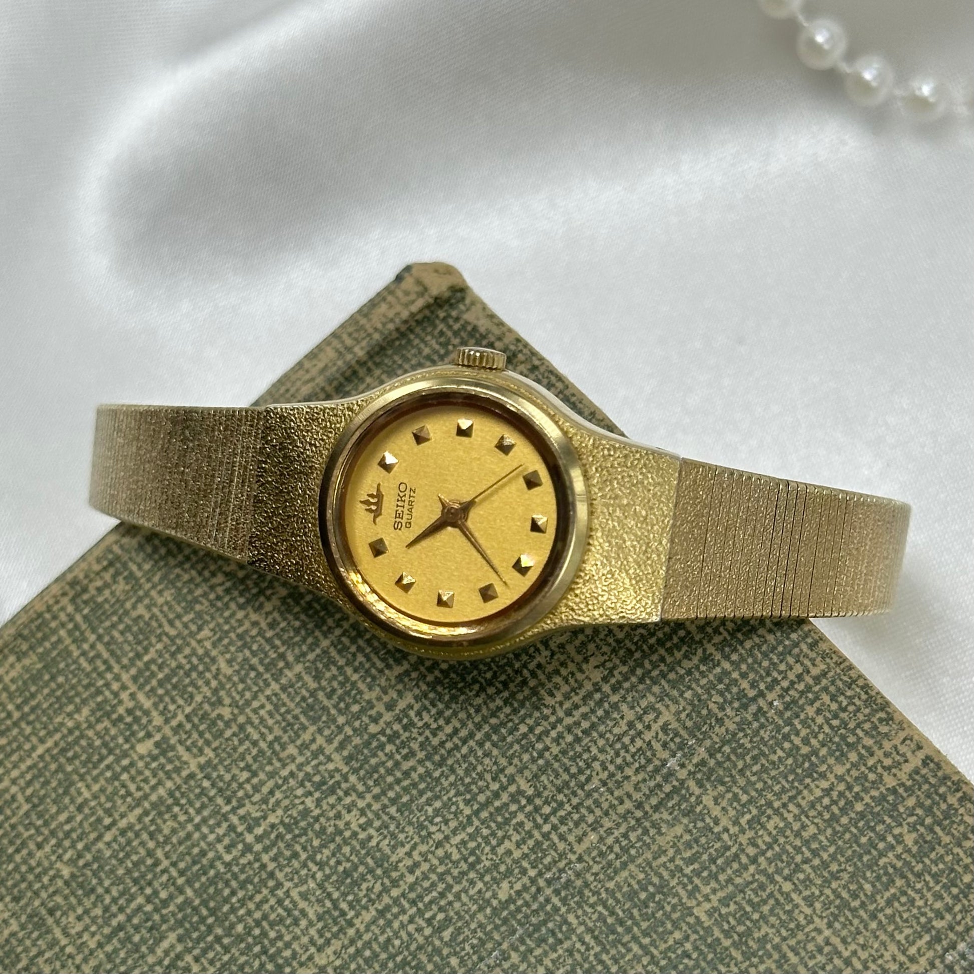 Gold Round Dial Seiko