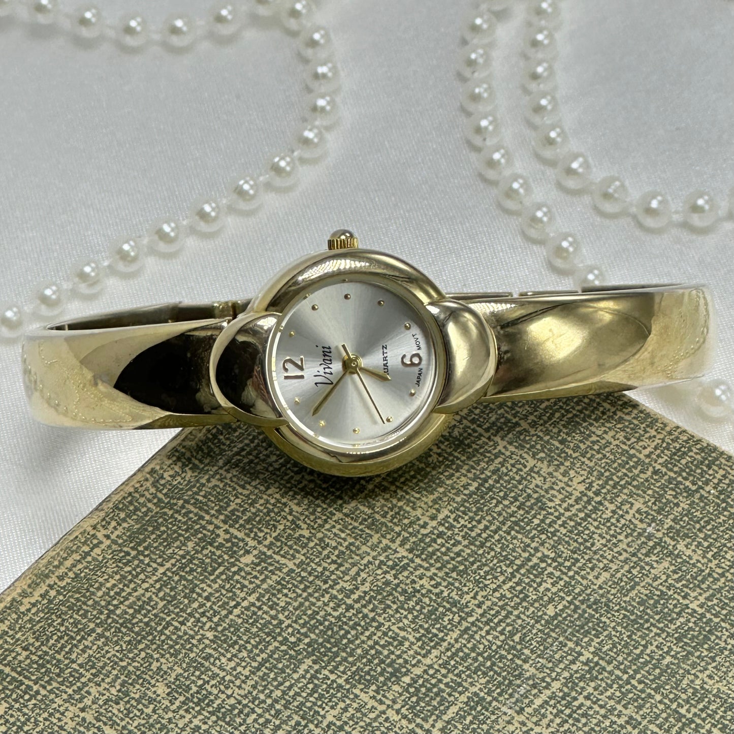 Gold Round Dial Vivani Watch