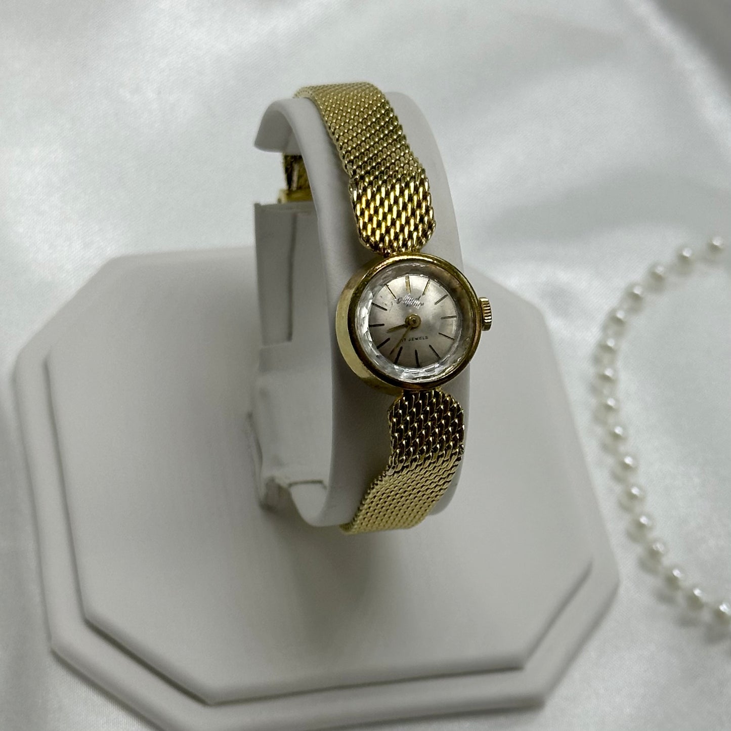 Gorgeous Gold Wind-Up Watch
