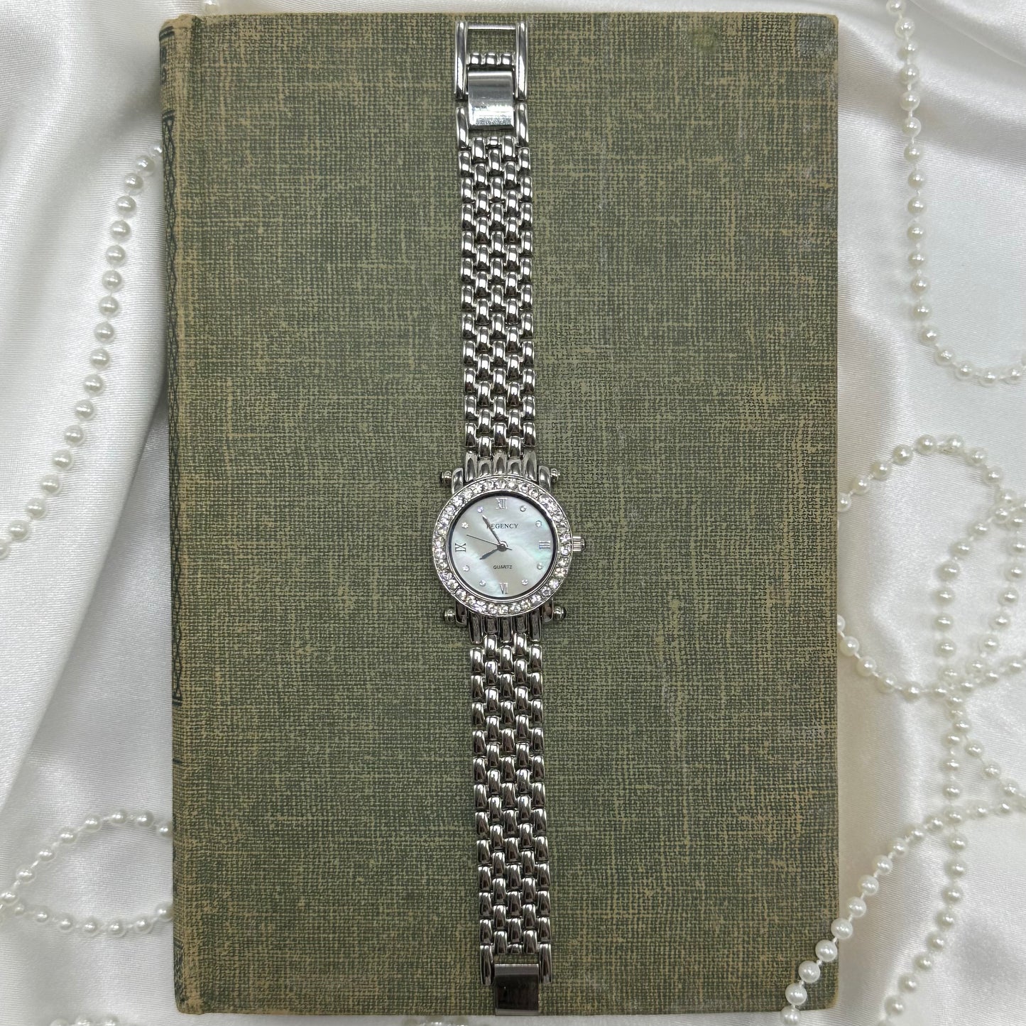 Silver tone Regency women's watch with quartz movement