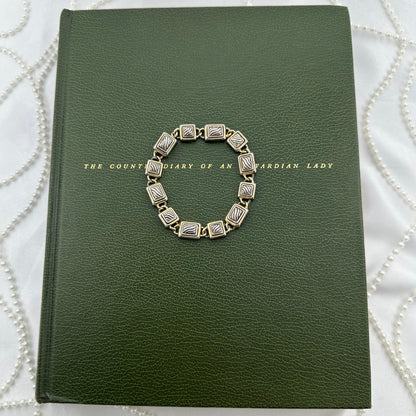 Two-Tone Geometric Bracelet with Magnetic Clasp
