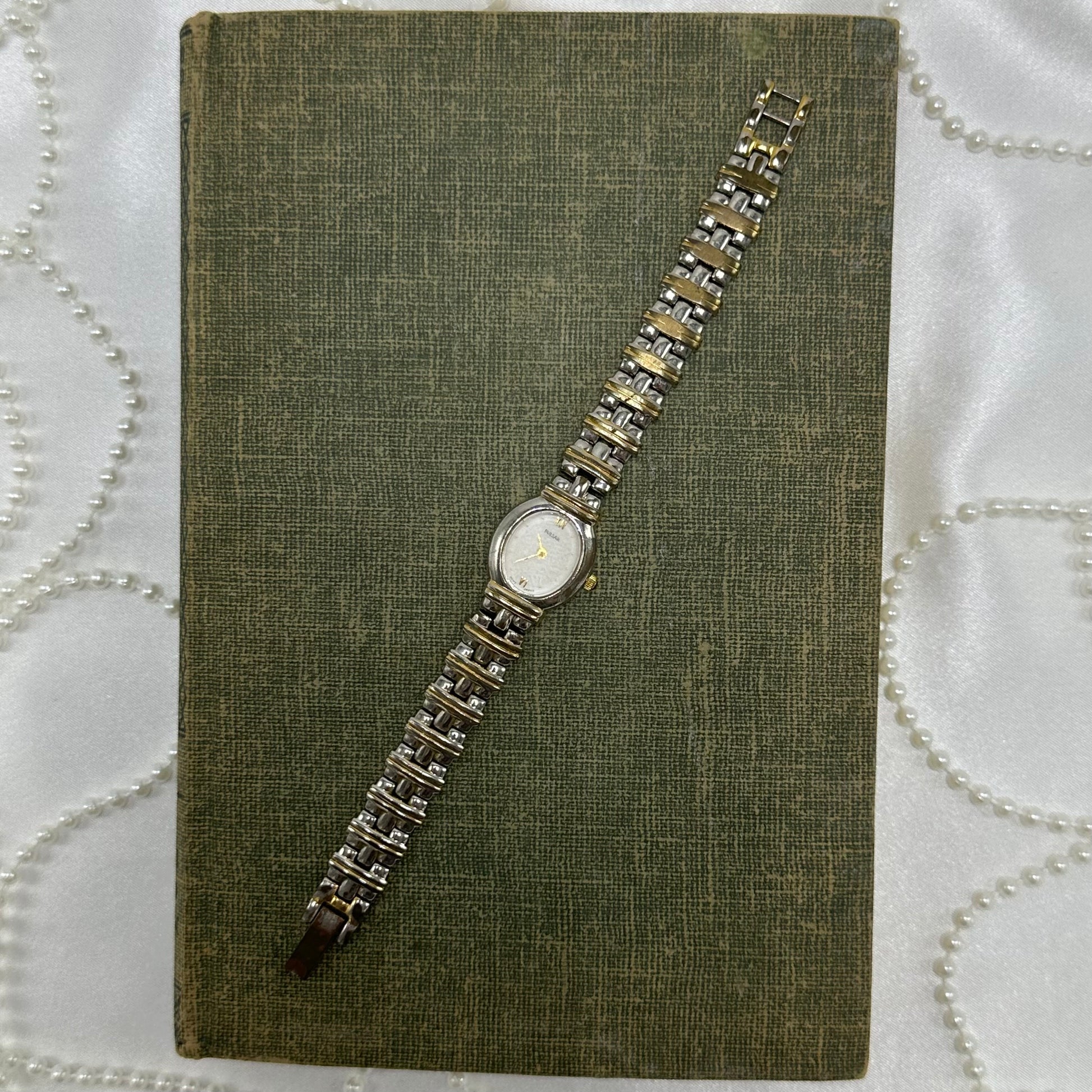 Two-Tone Oval Dial Pulsar Watch