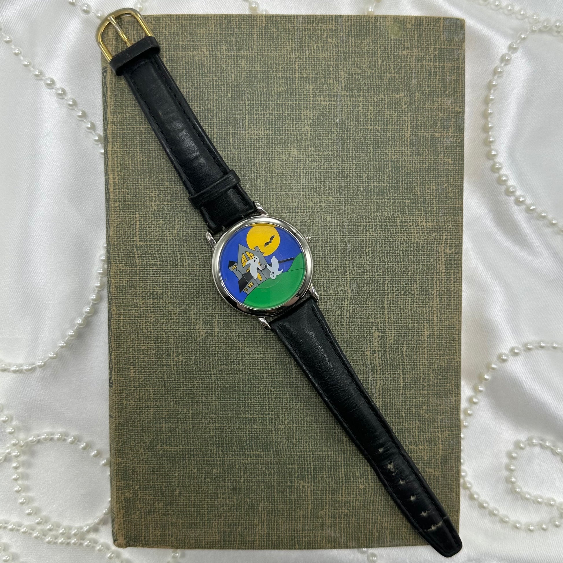 Unique Vintage Moving Ghosts Watch