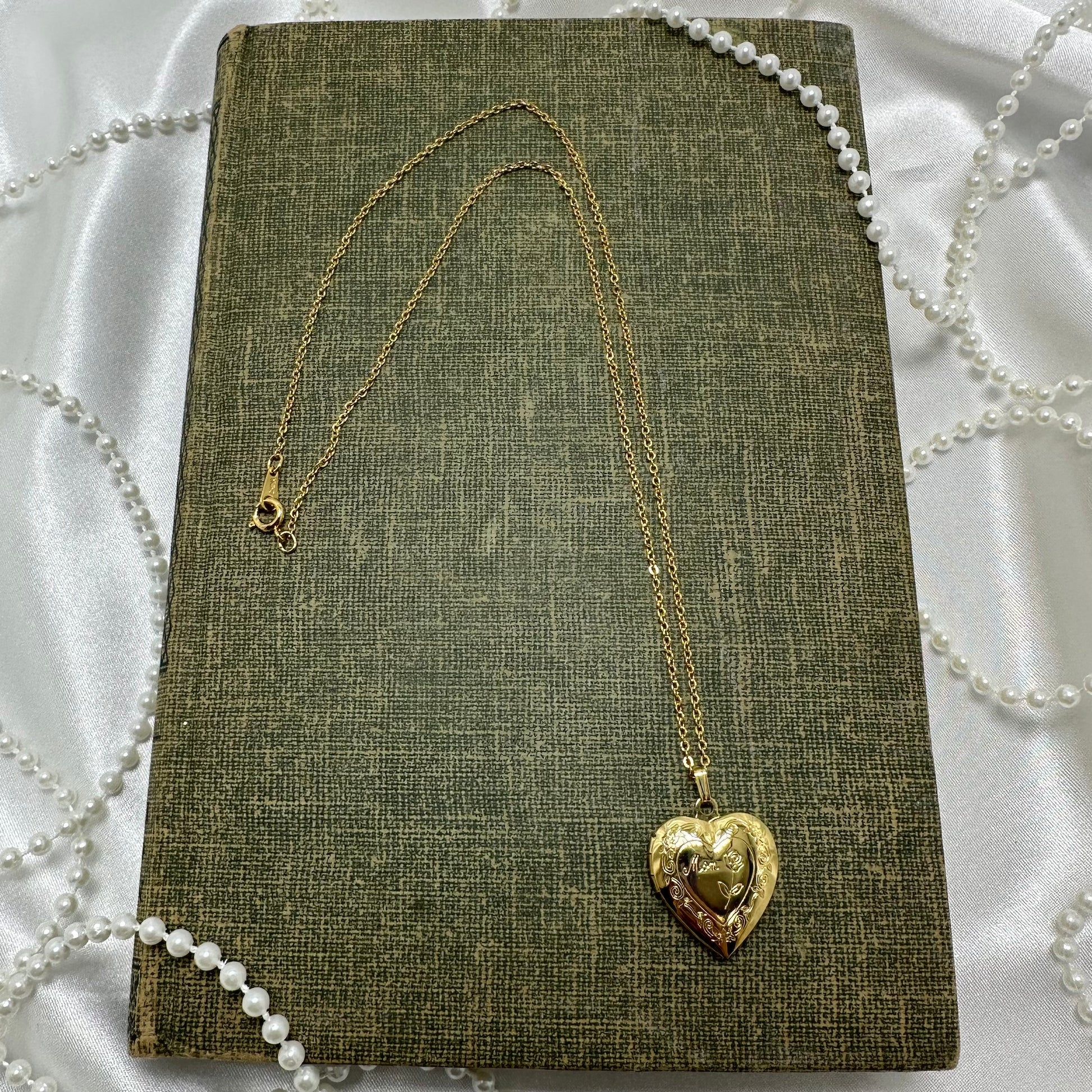 Vintage Gold Heart Locket for Mom