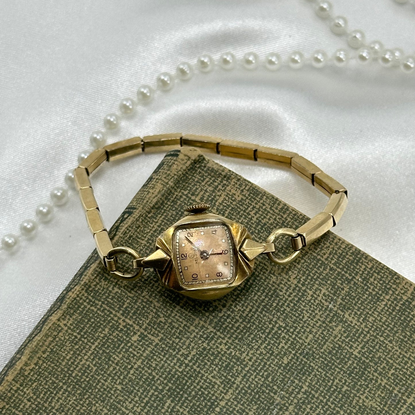 Vintage Helbros Wind Up Watch