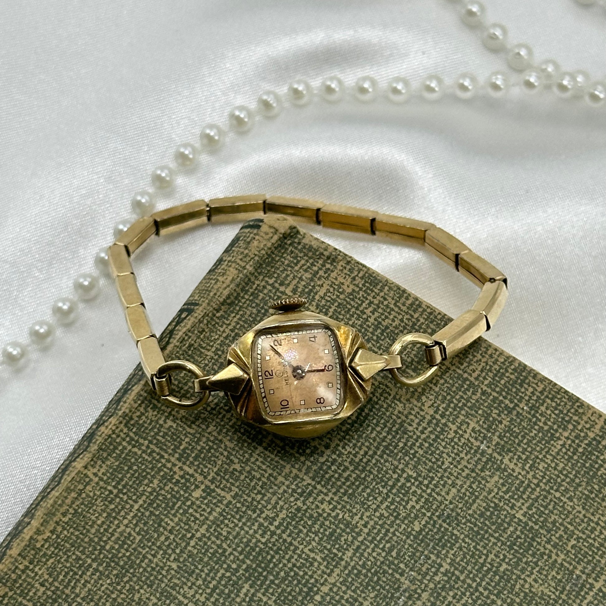 Vintage Helbros Wind Up Watch