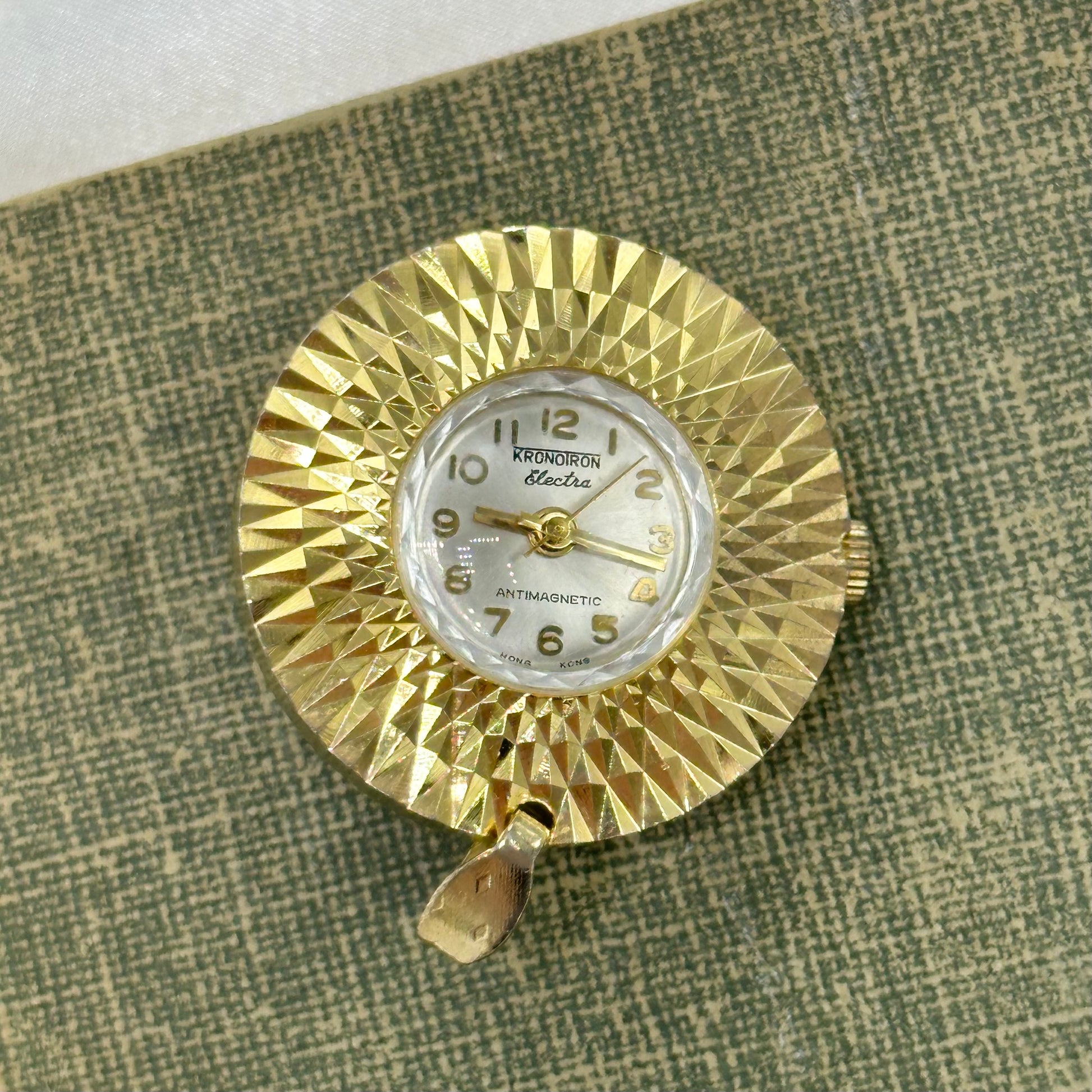 Vintage Round Gold Wind-Up Pendant Watch